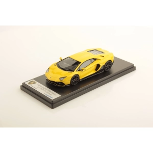 LAMBORGHINI AVENTADOR LP780-4 ULTIMAE 2021 GIALLO BELENUS 1:43 Looksmart Auto Stradali Modellino