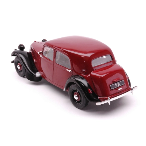 CITROEN TRACTION AVANT 11BL 1956 DARK RED/BLACK 1:24 Whitebox Auto d'Epoca Modellino