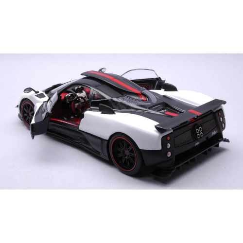 PAGANI ZONDA CINQUE 2008 WHITE/CARBON RED INTERIOR 1:18 MotorMax Auto Stradali Modellino