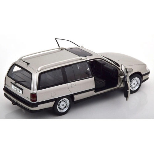 OPEL OMEGA A2 CARAVAN 1990 METALLIC GREY 1:24 Whitebox Auto Stradali Modellino