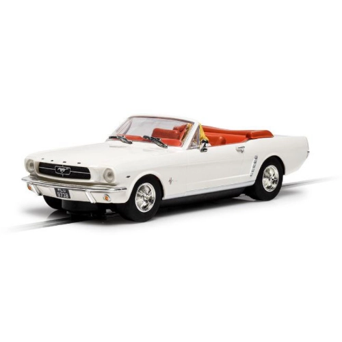 JAMES BOND FORD MUSTANG "GOLDFINGER" SLOT 1:32 Scalextric Slot Modellino