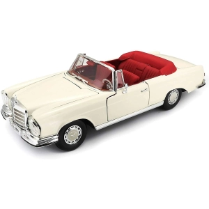 MERCEDES 280 SE 1968 CREAM 1:18 Maisto Auto Stradali Modellino