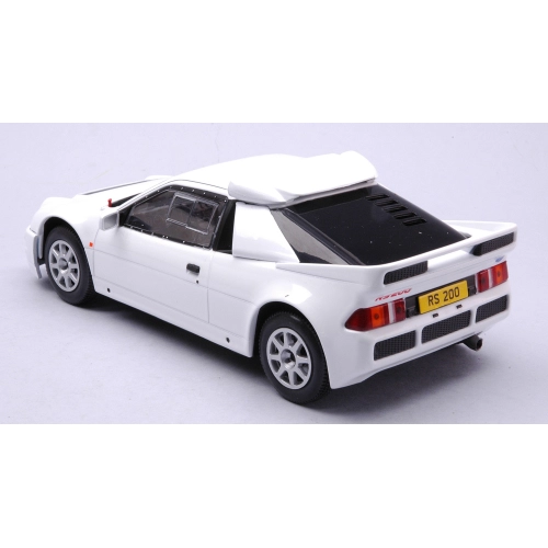 FORD RS 200 1984 WHITE 1:24 Whitebox Auto Stradali Modellino