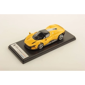 FERRARI DAYTONA SP3 CLOSED ROOF 2022 GIALLO MODENA 1:43 Looksmart Auto Stradali Modellino