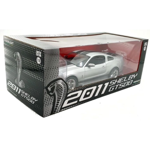 SHELBY GT500 2011 INGOT SILVER WITH BLACK STRIPES 1:18 Greenlight Movie Modellino