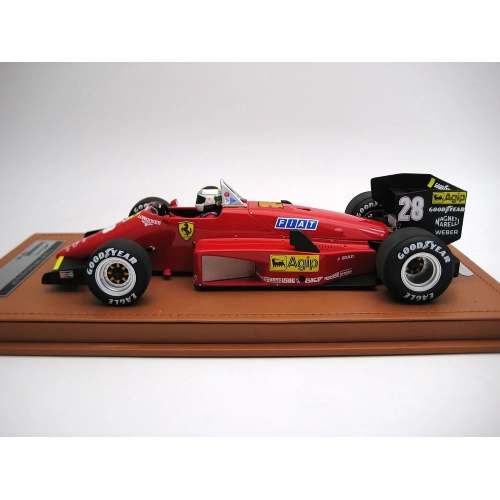 FERRARI 156-85 N.28 NURBURGRING GP 1985 STEFAN JOHANSSON W/DRIVER 1:18 Tecnomodel Formula 1 Modellino