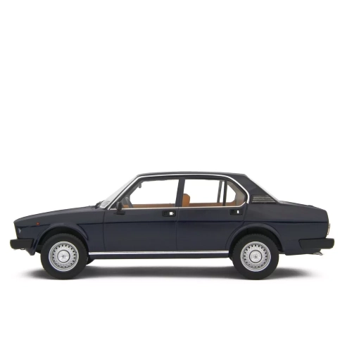 ALFA ROMEO ALFETTA 2.0 L 1978 BLUE 1:18 Laudo Racing Auto Stradali Modellino