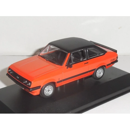 FORD ESCORT MK2 RS2000 1976 RED 1:43 Vanguards Auto Stradali Modellino