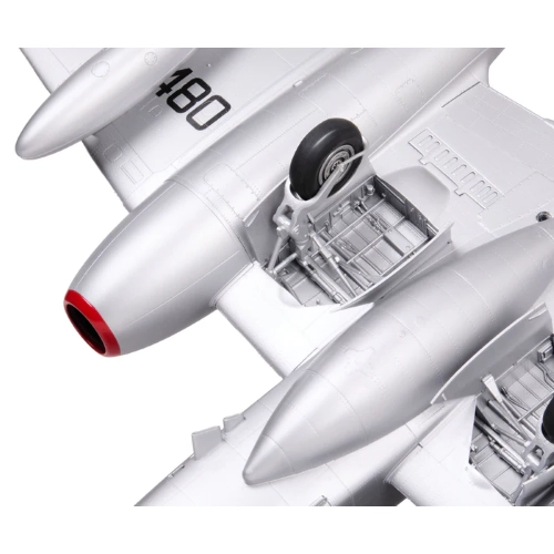 GLOSTER METEOR F.8/FR.9 (FIRST EDITION) KIT 1:32 Revell Kit Aerei Modellino