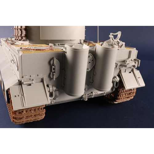 CARRO TIGER I PZ.KPFW.VI KIT 1:16 Trumpeter Kit Mezzi Militari Modellino