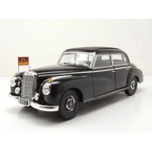 MERCEDES 300 1955 KONRAD ADENAUER 1:18 Norev Auto Stradali Modellino