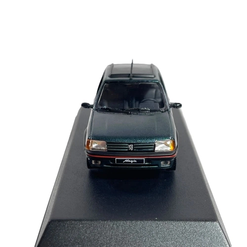 PEUGEOT 205 1.9 MAGIC 1990 SORRENTO GREEN 1:43 Norev Auto Stradali Modellino