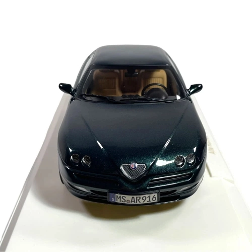 ALFA ROMEO GTV 2001 COVENTRY GREEN METALLIC 1:18 Norev Auto Stradali Modellino